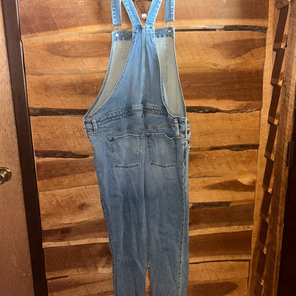 Isabel Maternity by Ingrid & Isabel Light Blue Denim Overalls - Picture 3 of 4
